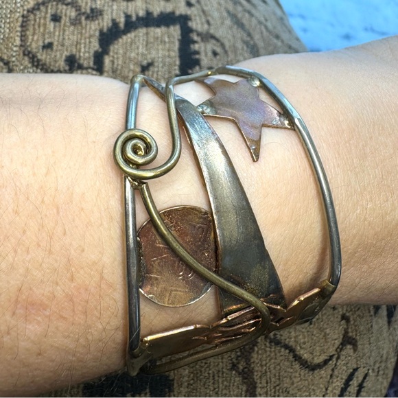 Mixed metal cuff bracelet. - Picture 14 of 14